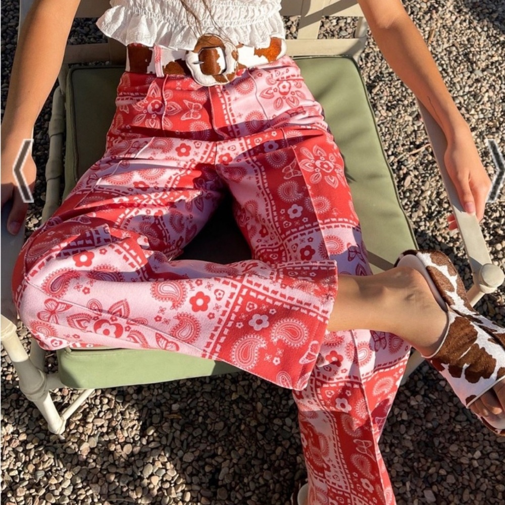 Lisa Says Gah Red Paisley Straight-Leg Jeans - Picture 3 of 13